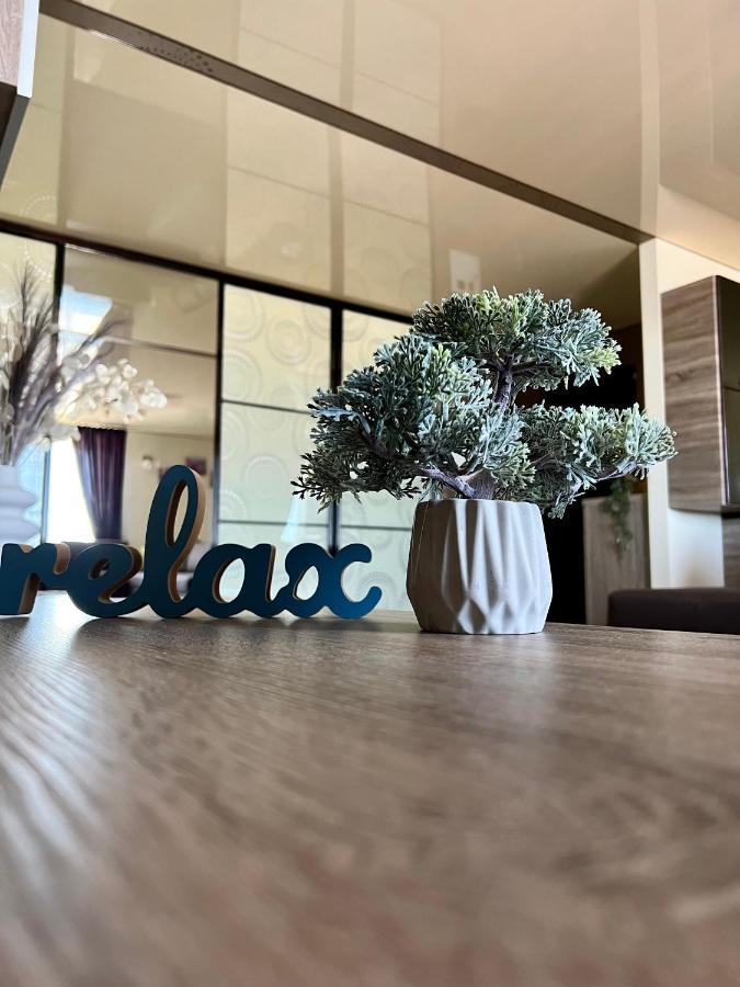 Relax. Просторі Та Затишні Апартаменти Ternopil Ngoại thất bức ảnh