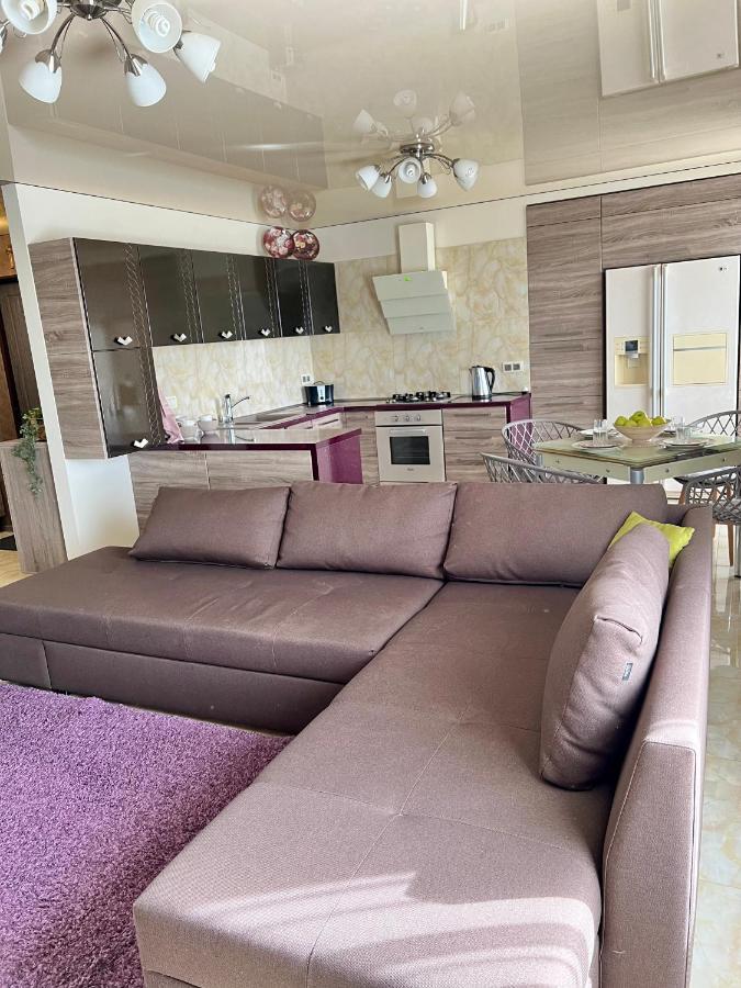Relax. Просторі Та Затишні Апартаменти Ternopil Ngoại thất bức ảnh